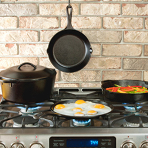 Seasoned Cast Iron Collection - The Happy Cooker - Cookware - Winnipeg - Manitoba